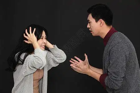 六十多岁老夫妻还天天吵架