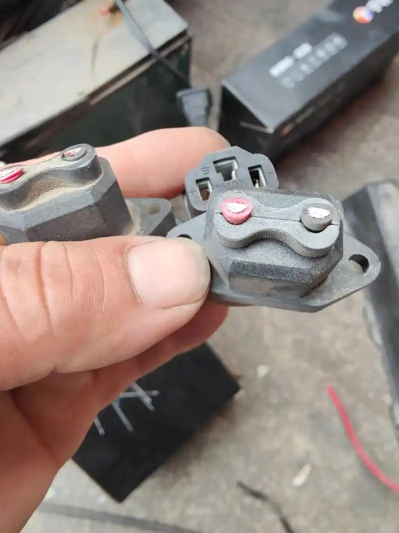 改充电口.老铁们,人一天三眯,这句话不知道对不对,还真是有眯 - 抖音