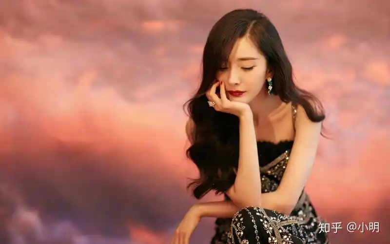 图集:分享女明星杨超越高清桌面壁纸,赶紧收藏吧!