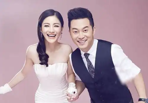 胡可回应和黄晓明绯闻,称:我很介意,旁边的沙溢一脸心疼