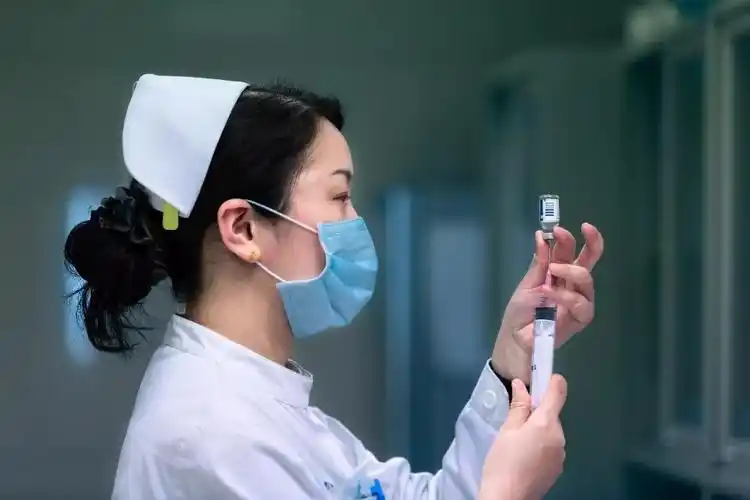 近百张护士美照流出记录的不只是一瞬间背后还有太多故事