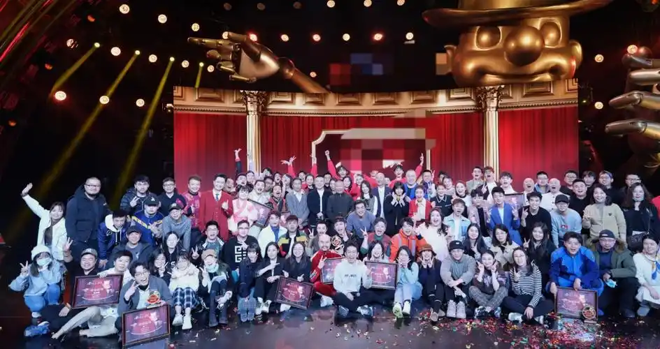 《金牌喜剧班》定档,央视每周六播出,郭德纲八个字展现大师风范