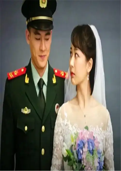 杨紫的"结婚照",和谁都面无表情,唯独与他笑得灿烂!