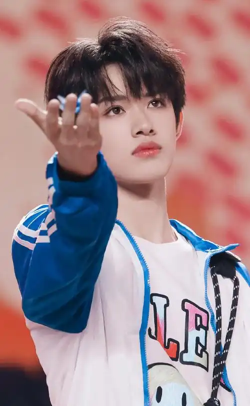 期待张极大连演唱会咯～@tf家族-张极#tf一代二代三代四代演唱会官宣