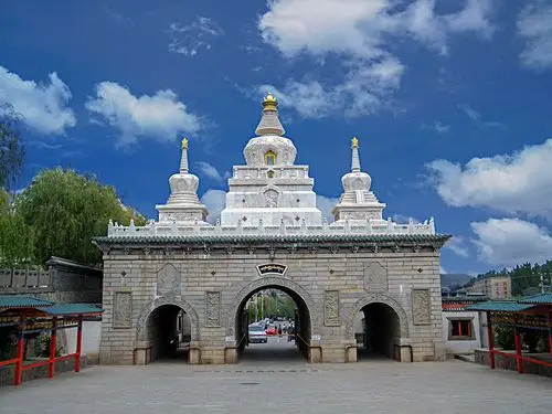 塔尔寺_塔尔寺图片_全景旅游