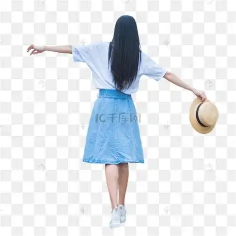 美女背手走路2022已更新今日动态