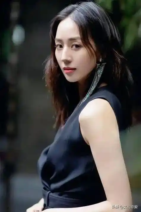 一分钟了解台湾第一气质美女"蛇精脸"张钧甯_美貌_阅读文章_才华