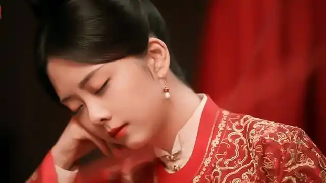 谭松韵混剪:古装圆脸系代表,端庄温婉又不失灵气,太喜欢了