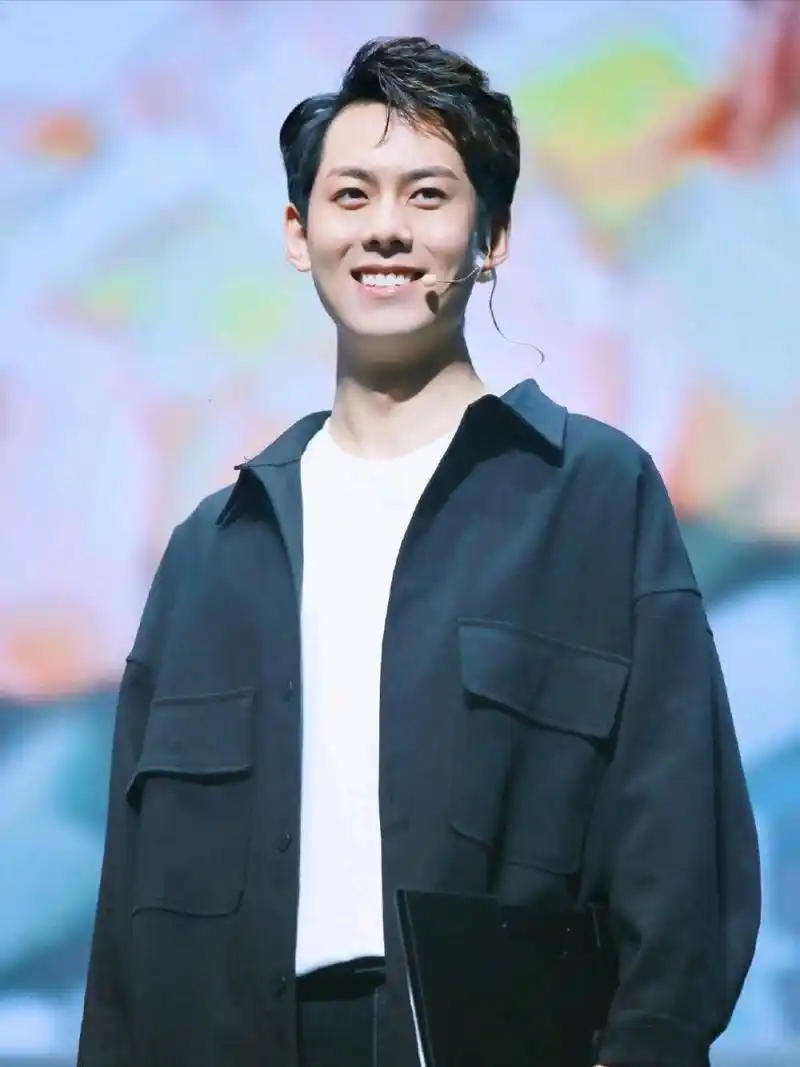 那些帅到出圈的cv老师们