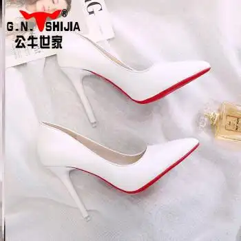 上情趣高跟鞋一次性性感足恋黑气漆皮细跟红底女大码尖头潮波鞋白色34