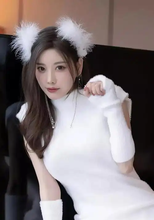 性感女神杨晨晨,惊艳写真图!_网易订阅