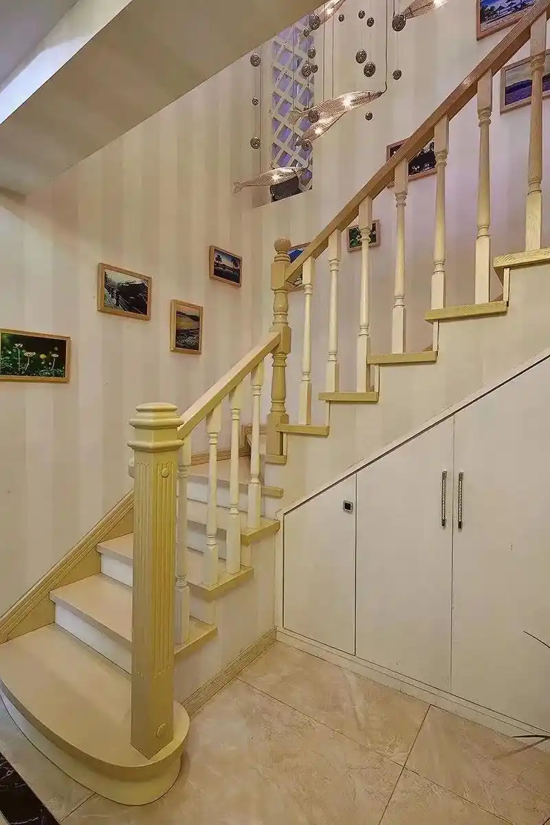 实木楼梯扶手 #盐城 #源头实力 - 抖音