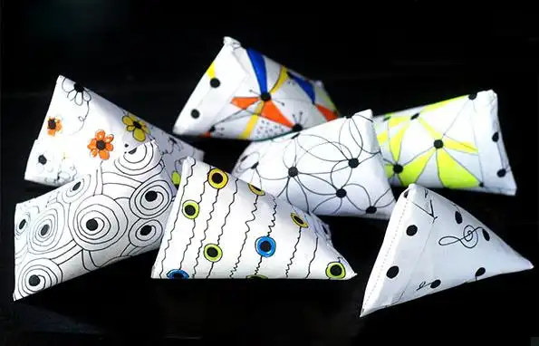 【自制小小沙锤】儿童手工_儿童手工制作教程-作品大全-奇异猫儿童网