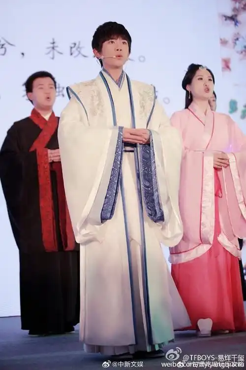 印象,15岁的@tfboys-易烊千玺曾在电视剧《思美人》里饰演过少年屈原!