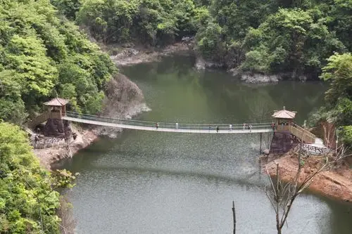 4月22日修水东浒寨踏青