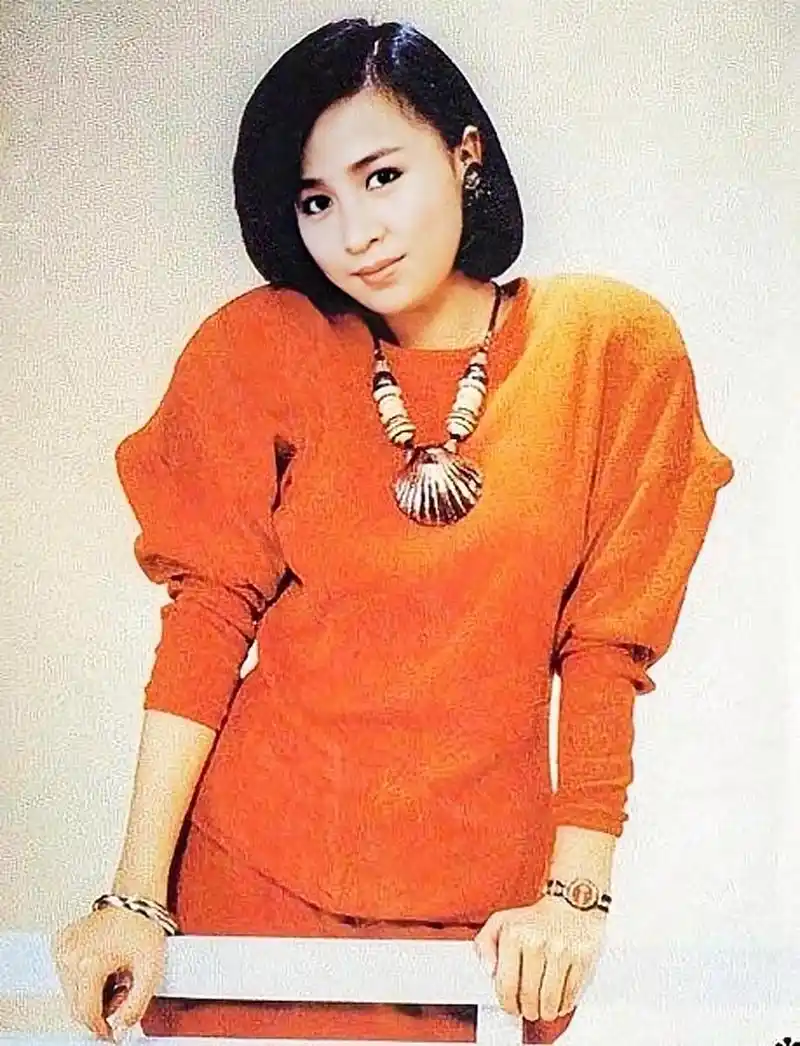 在那个无ps还美女如云的年代,来看看刘嘉玲年轻时候的样子吧