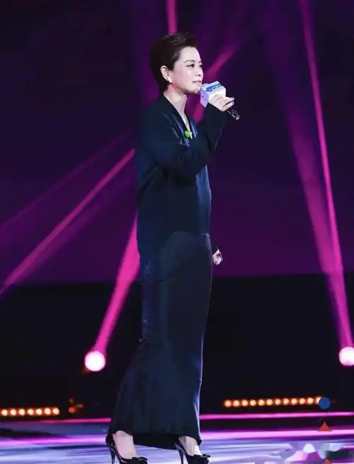 毛阿敏多大年龄歌星毛阿敏多大年龄