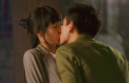 白百何"一指弹"风波刚过,马苏又被"一阳指",三观碎一地!