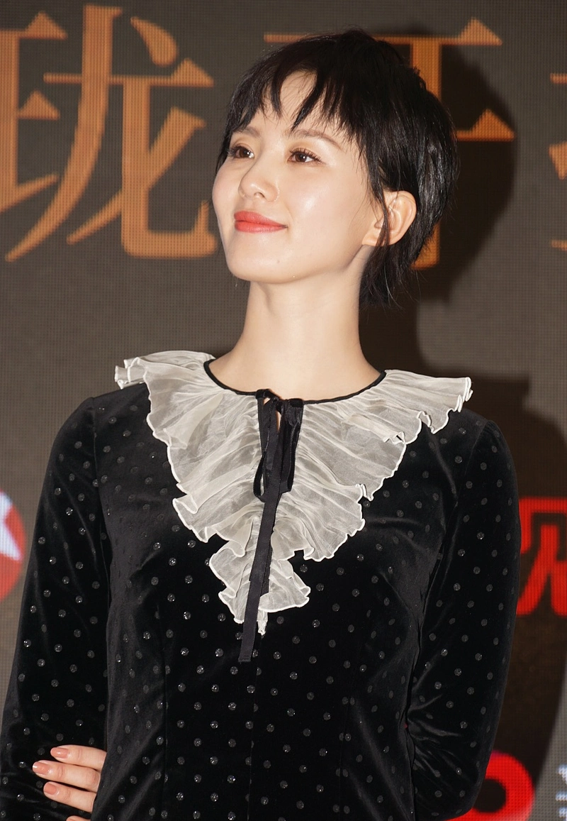 刘诗诗的短发才是真的美,看着精神还俏皮,这样的女人招人怜爱