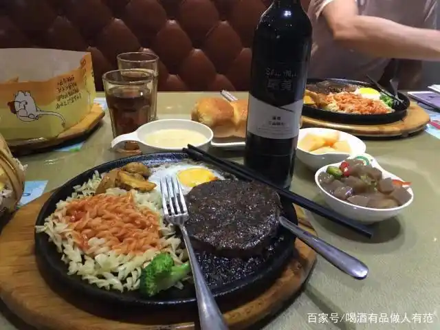 全郑州最好吃的牛排,搭配红酒的模样,你知道多少?