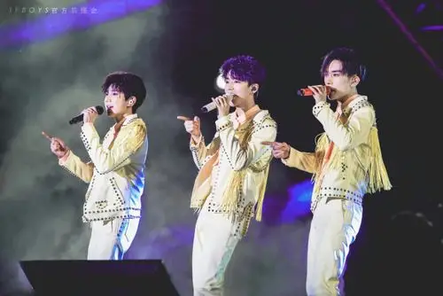 20180824tfboys五周年 开始想象 演唱会高清饭拍图