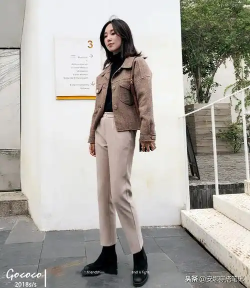 12套萝卜哈伦裤的穿搭示范哈伦萝卜裤配什么上衣图片