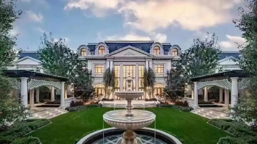 证,最快能在3周左右取得房本,奢装满配亿级独栋别墅零风险购房保障,不