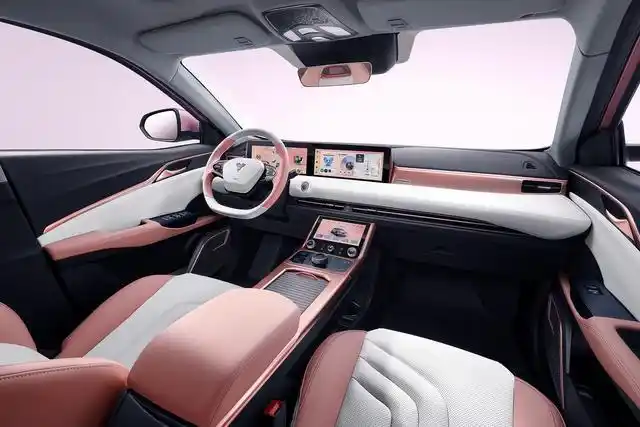 哪吒uii正式上市最高续航610公里售价12981598万元