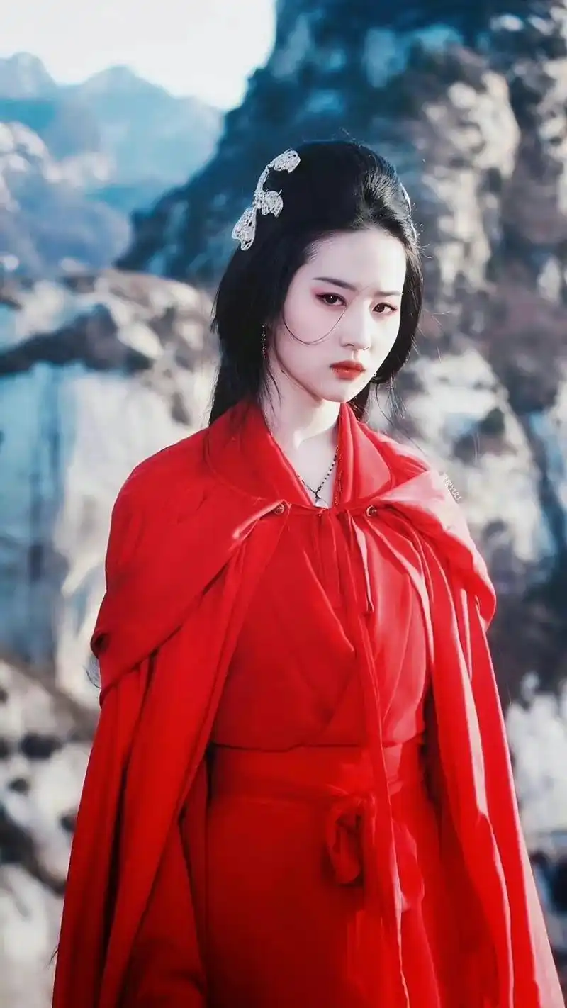 佳人难再得.#刘亦菲 #红衣古装 #国风古韵 #古风 - 抖音