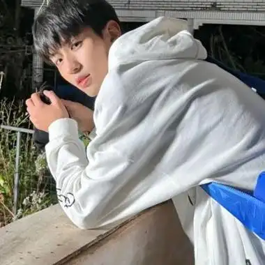 超级帅气炫酷又很简单的男生头像 耐看阳光励志的男生头像_男生头像