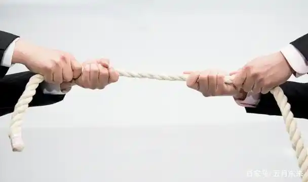 职场中如何利用痛点对敌方发起攻击让对手丢盔弃甲一败涂地