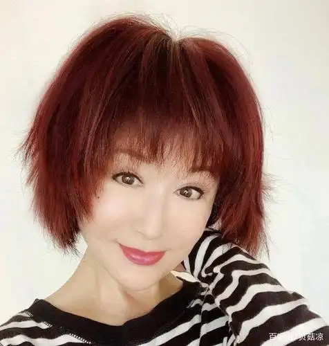 71岁女星潘迎紫近照曝光,不婚不育少女感十足,曾与陈鸿烈有姻缘