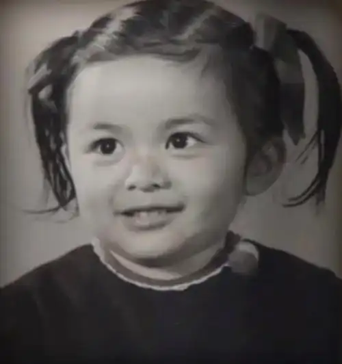 回顾关之琳父亲关山女儿28年不理他去世关之琳为他买400万墓地