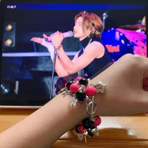 是谁拥有了小鬼同款手链