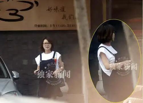 腾讯娱乐曾独家拍到胡蝶怀孕期间大肚的样子1