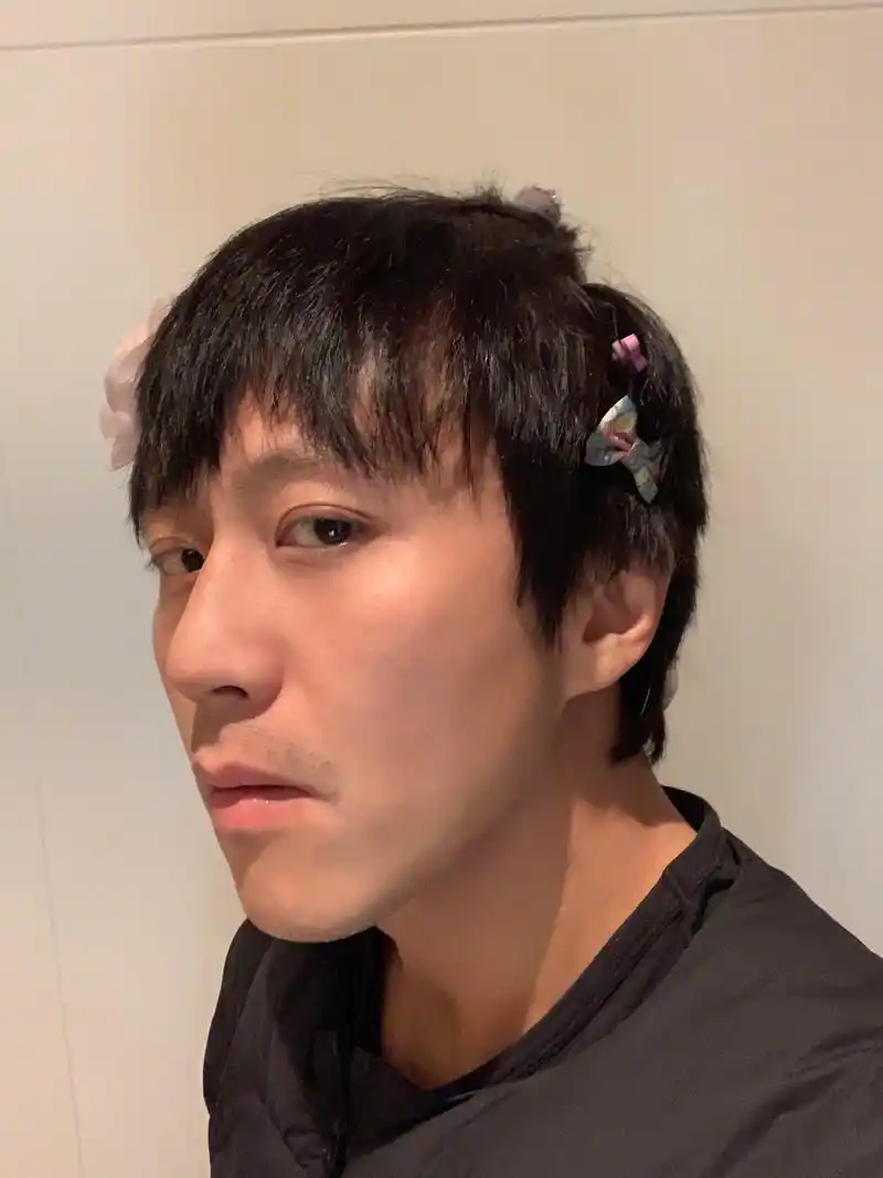 男明星的自拍有多丑这不提超哥怎么行,你说超哥自拍的重点是他的鼻子