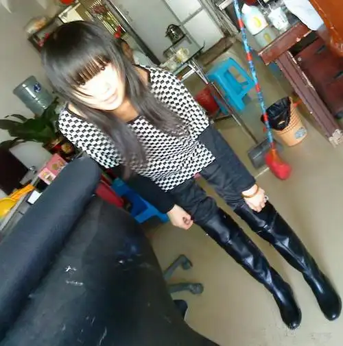 排序|按时间排序 1条回答 2013-11-01 13:07忆冬程|一级 是靴子不透气