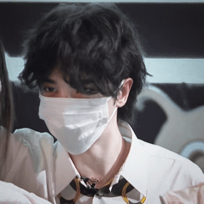 华晨宇飒飒图片