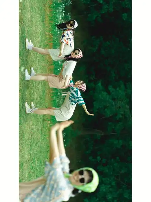 通过动作营造视觉差,产生有趣互动的效果!922.