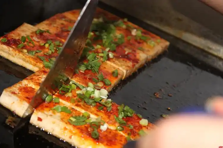 铁板豆腐培训-适合一个人卖的小吃摊