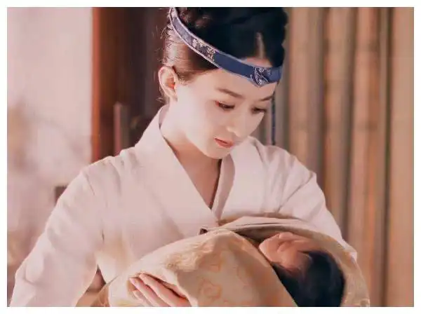 赵丽颖生子后登小学课本图片配文让粉丝震惊网友太让人心疼