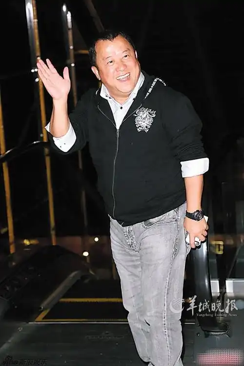 李丞责掷9000万豪娶刘倩婷_时尚频道_凤凰网