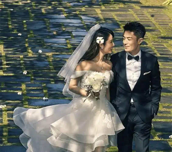 盘点娱乐圈未婚先育的十对明星,哪些是你现在才知道的