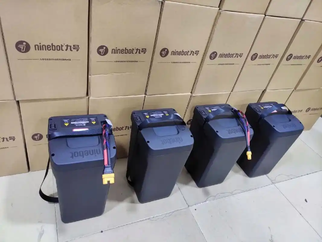 九号mmax90/110p/f90/c40/c65/c90/b40/b80/b90 电池组采用全新宁德电