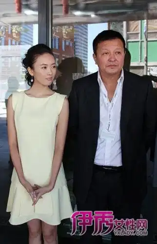 童谣与杨亚洲导演