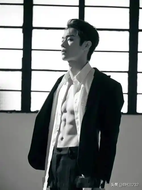 爆棚男神排名,邓为20,肖战第9,张艺兴第7,吴磊第4_身材_腹肌_时尚