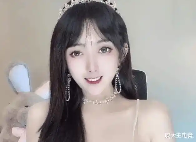 富豪刷十万礼物,女主播现场直播剃头,直言不是失恋只是太穷了|直播间|