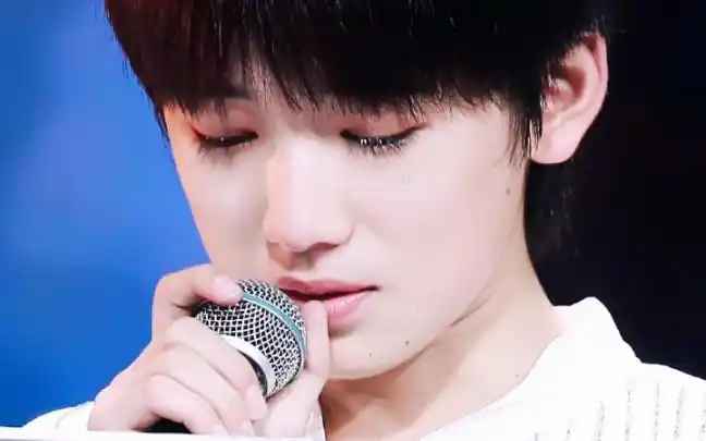 [宋亚轩]连哭都是带着笑容,看得我好心疼