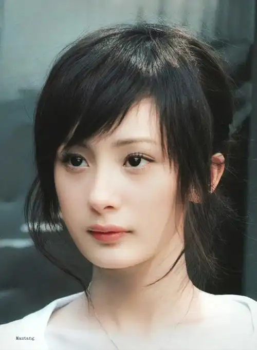 明星刚出道时有多惊艳#分享一组杨幂早期图片 有没见过的嘛@杨幂