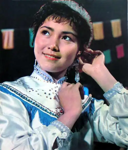 红牡丹 官方剧照